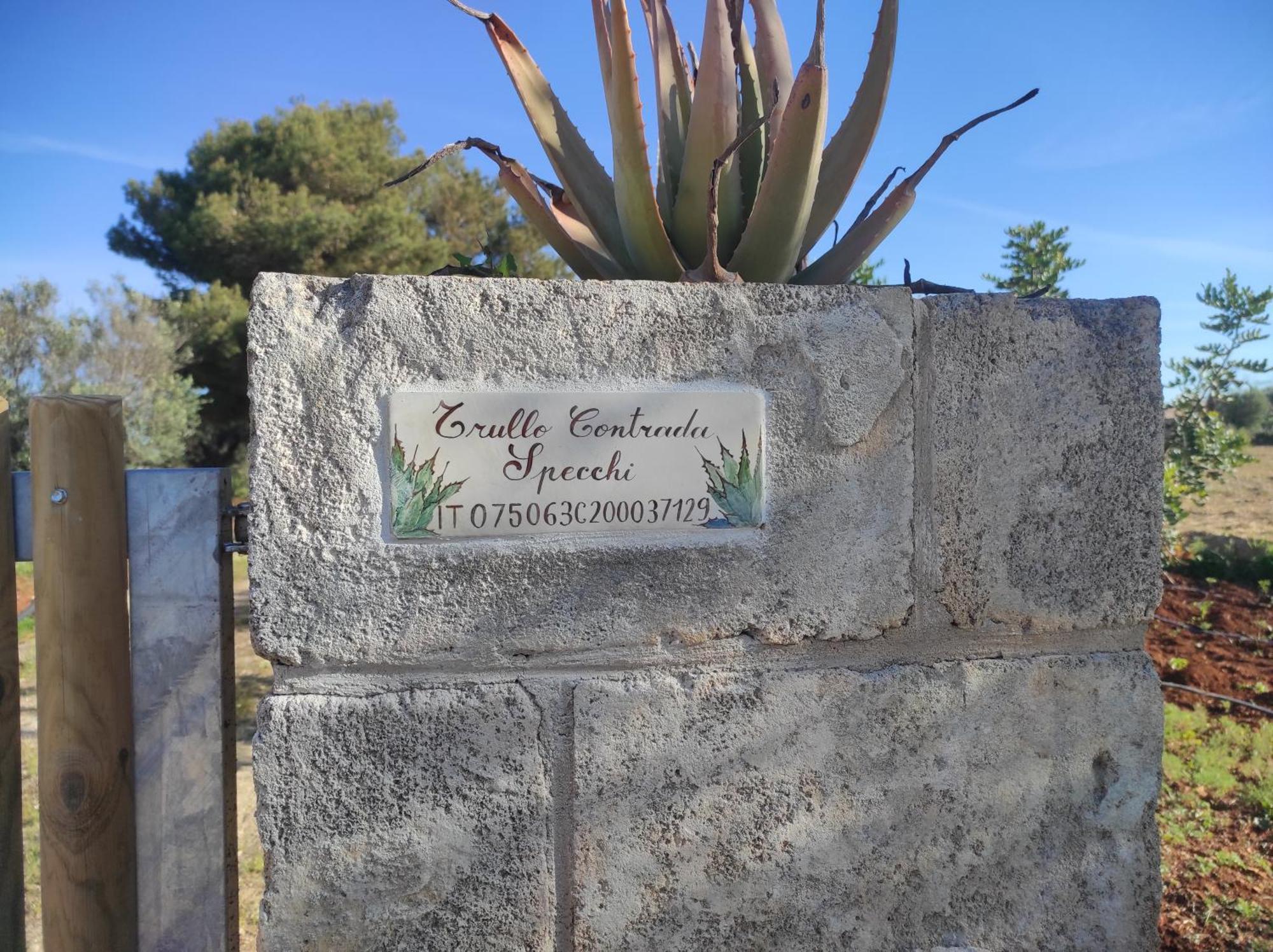 Trullo Contrada Specchi Appartement Racale Buitenkant foto